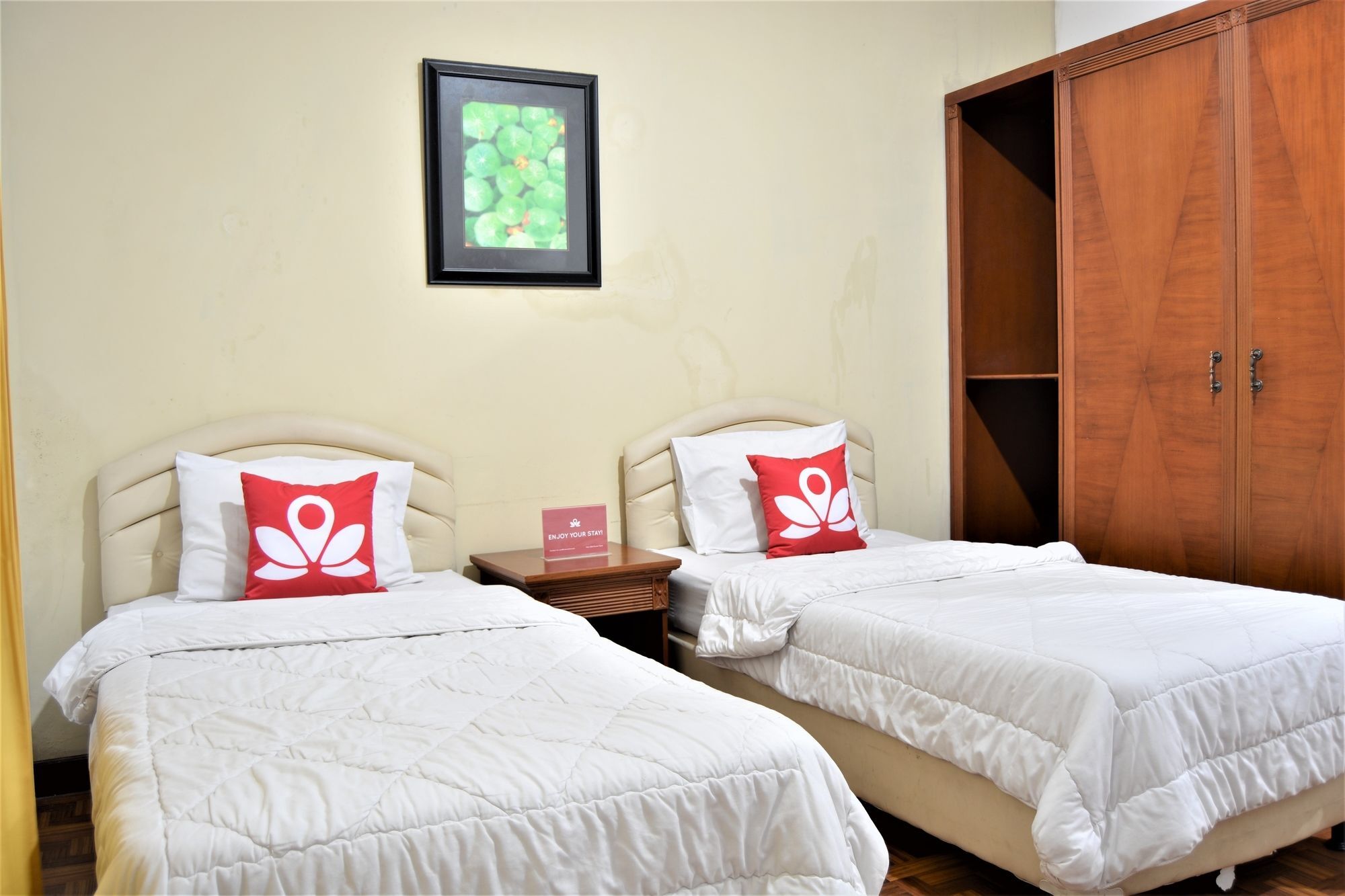 Zen Rooms Basic Cipanas Km.78 Eksteriør bilde